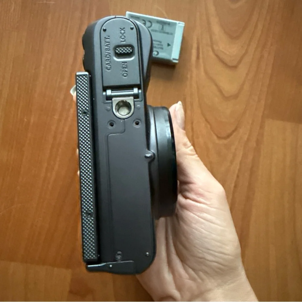 Canon SX730 HS Gray Digital vlogging Camera